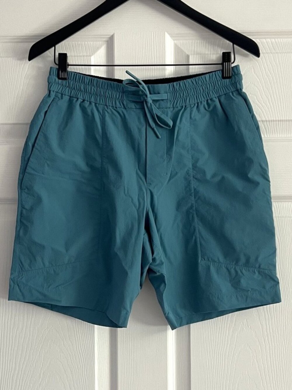lululemon Bowline Men's Shorts 8" Size M Teal Blue-Green